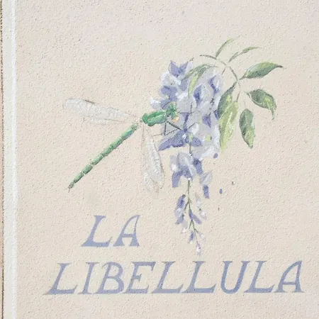 アパート La Libellula- Casale Panoramico Con Piscina In Versilia