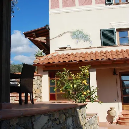La Libellula- Casale Panoramico Con Piscina In Versilia